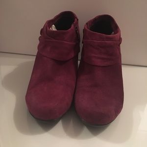 Blondo red suede booties